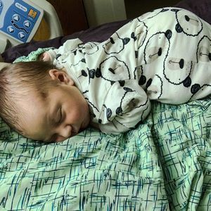 Meet your Posher, Lorie